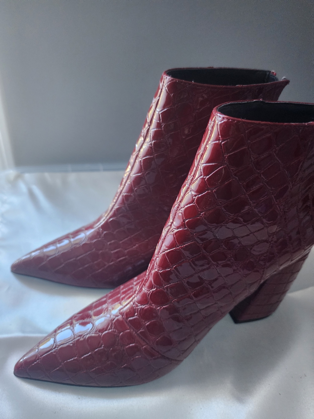 Topshop Burgundy Croc-Embossed Pointed Ankle Boots - Picture 2 of 8